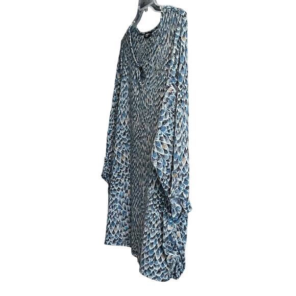 COCOMO WOMAN LONG ROLL TAB SLEEVE V-NECK TUNIC TOP, WOMENS, 3X, BLUE BLACK TAN - Picture 3 of 10